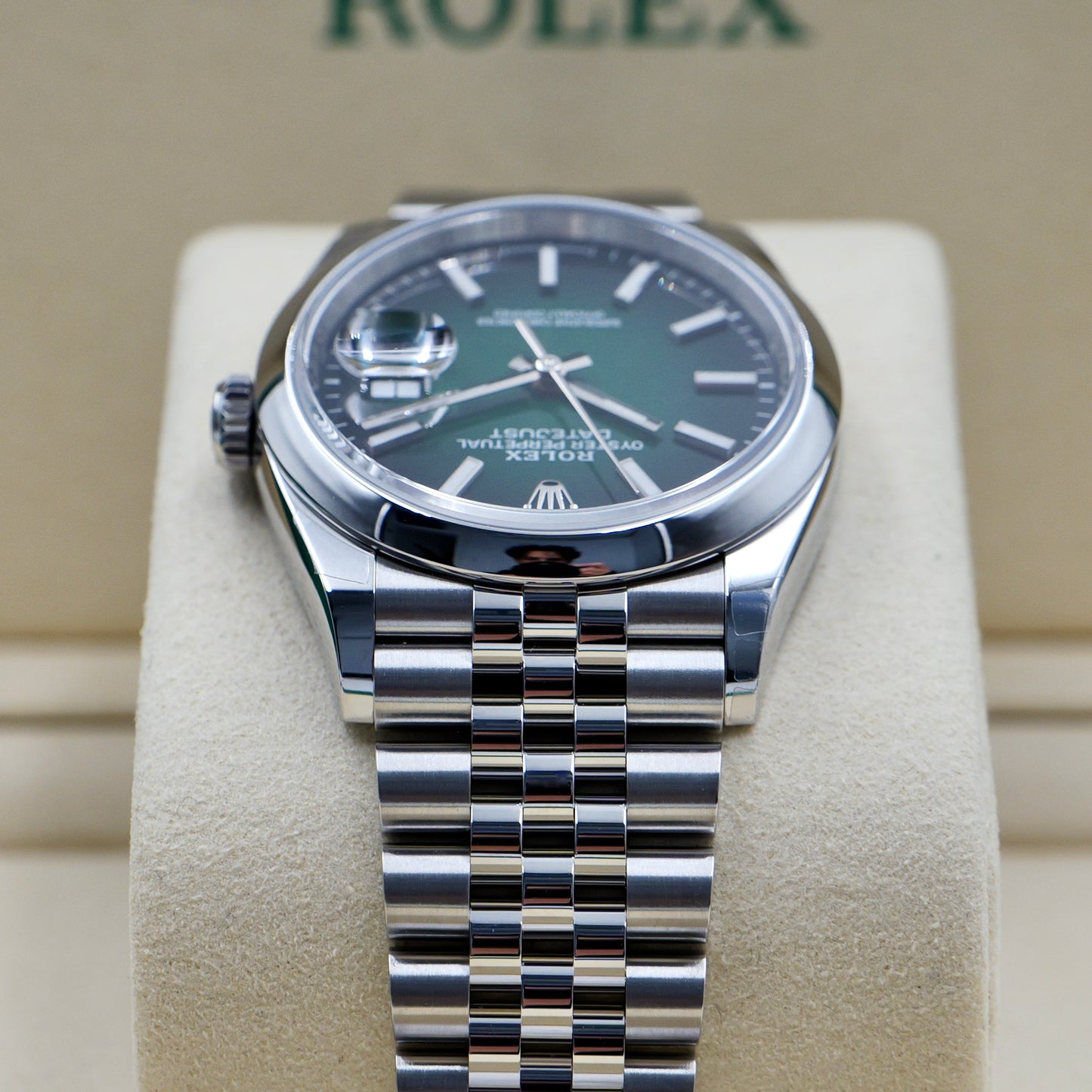 Rolex Datejust 36 Ombré Smooth Jubilee 126200 - Full Set (2026)