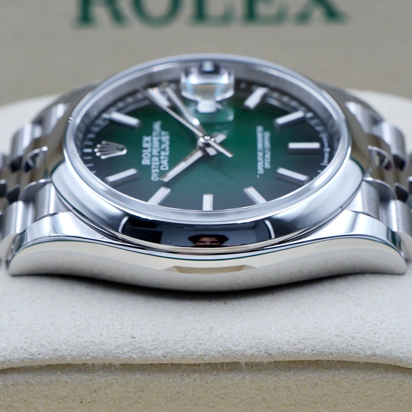 Rolex Datejust 36 Ombré Smooth Jubilee 126200 - Full Set (2026)