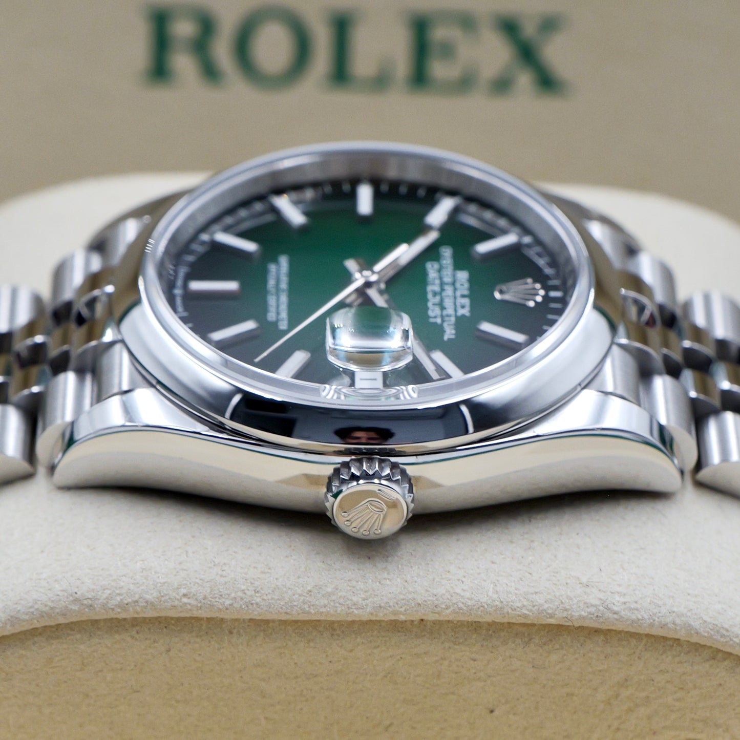 Rolex Datejust 36 Ombré Smooth Jubilee 126200 - Full Set (2026)