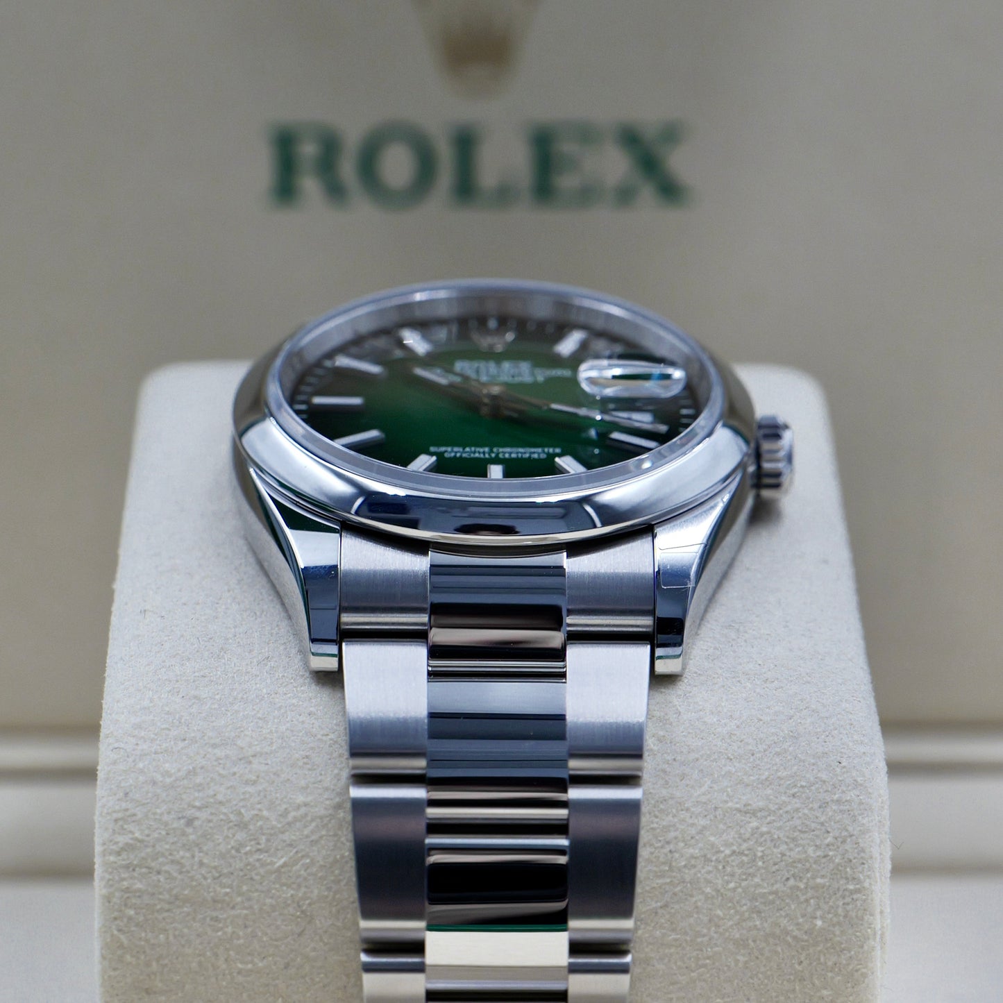 Rolex Datejust 36 Ombré Smooth Oyster 126200 - Full Set (2026)
