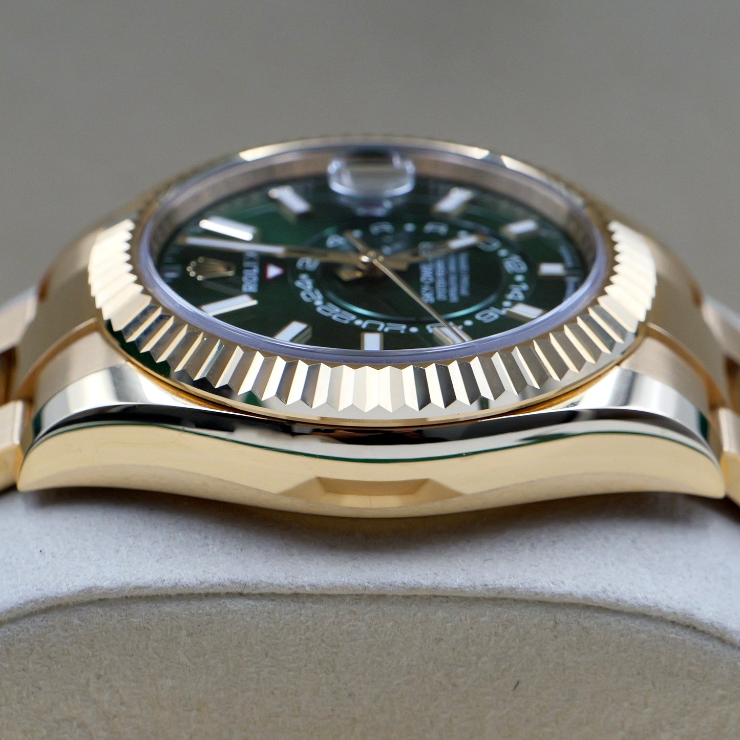 Rolex Sky-dweller Green Dial 336934 - Full Set (2025)