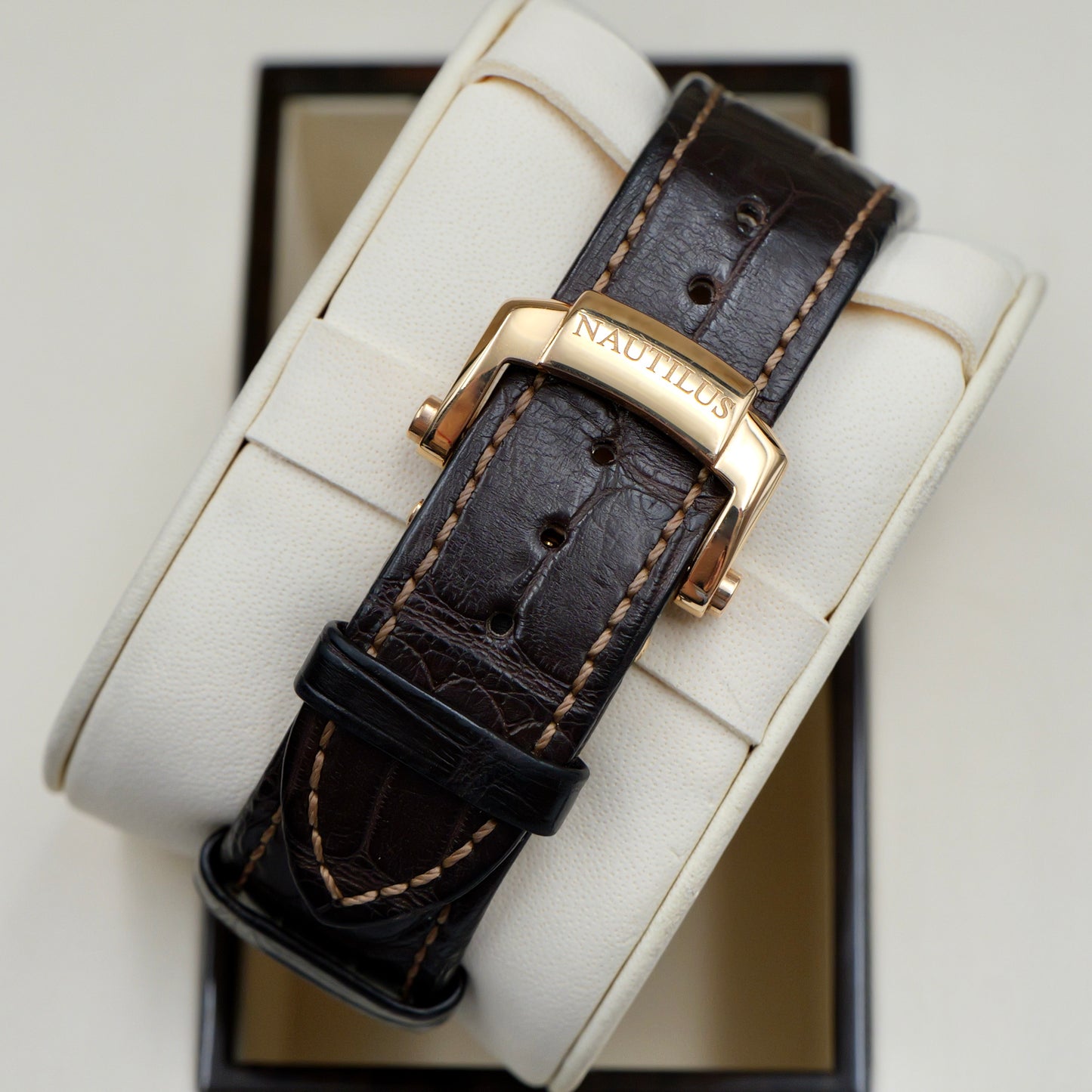 Patek Philippe Nautilus 5712R-001 - Full Set (2008)