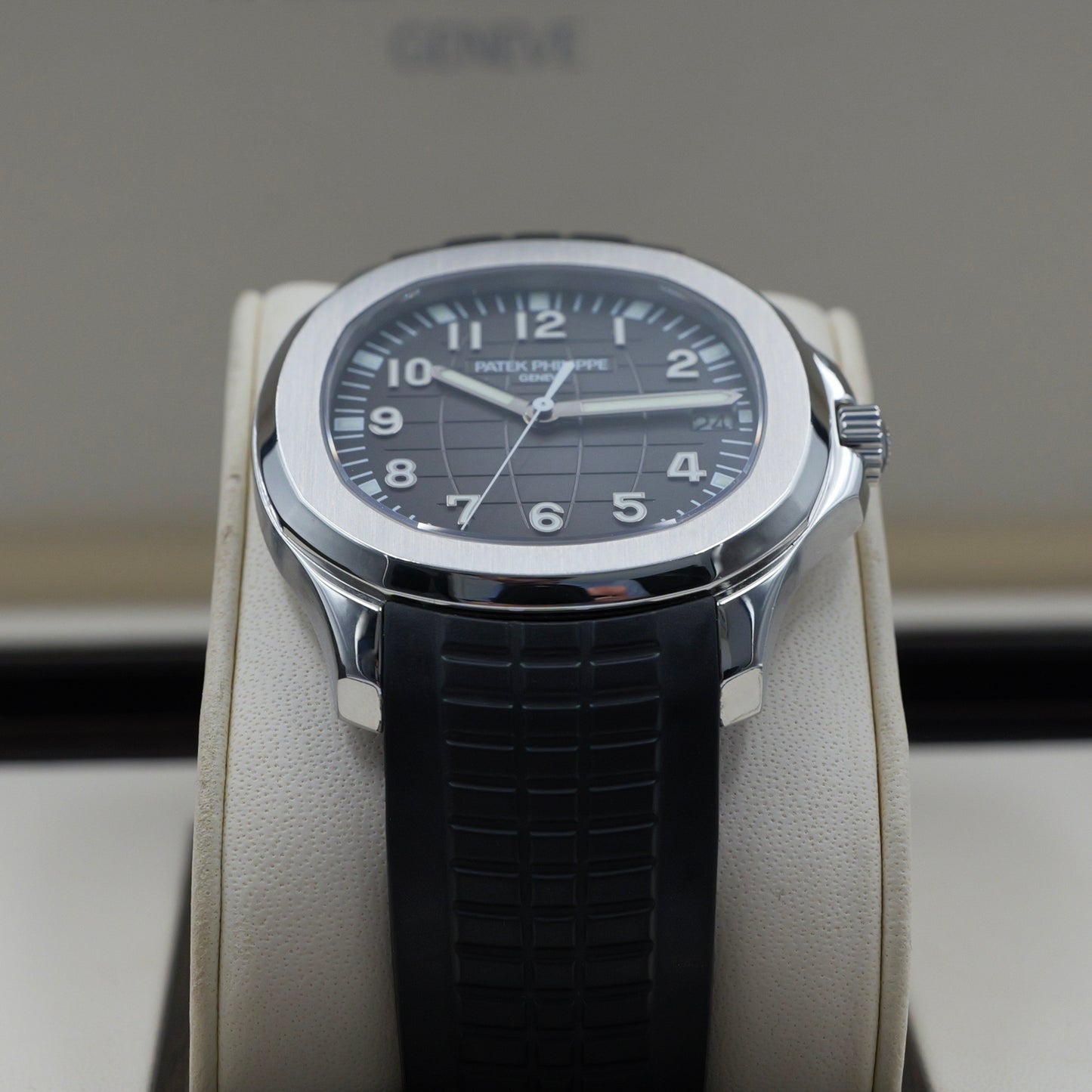 Patek Philippe Aquanaut Grey 5167A - Full Set (2009)
