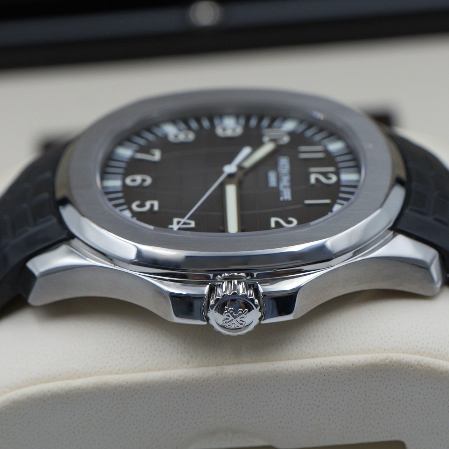 Patek Philippe Aquanaut Grey 5167A - Full Set (2009)