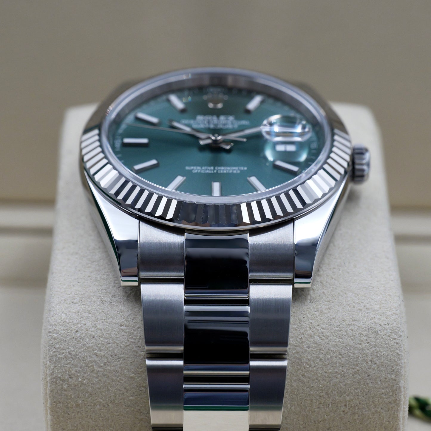 Rolex Datejust 41 Mint Green Fluted Oyster 126334 - Full Set (2026)