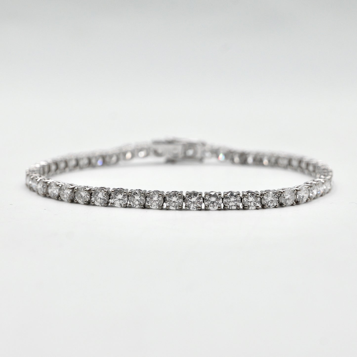 18K White Gold Diamond Tennis Bracelet