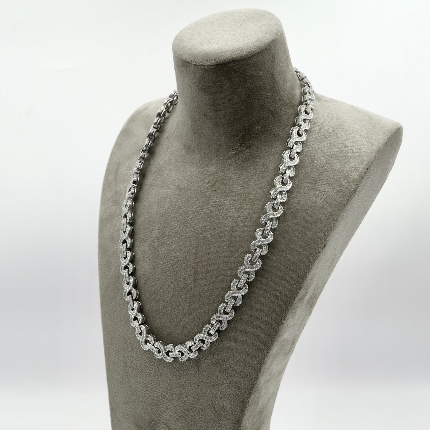 White Gold Baguette & Round Diamond Figure 8 Chain