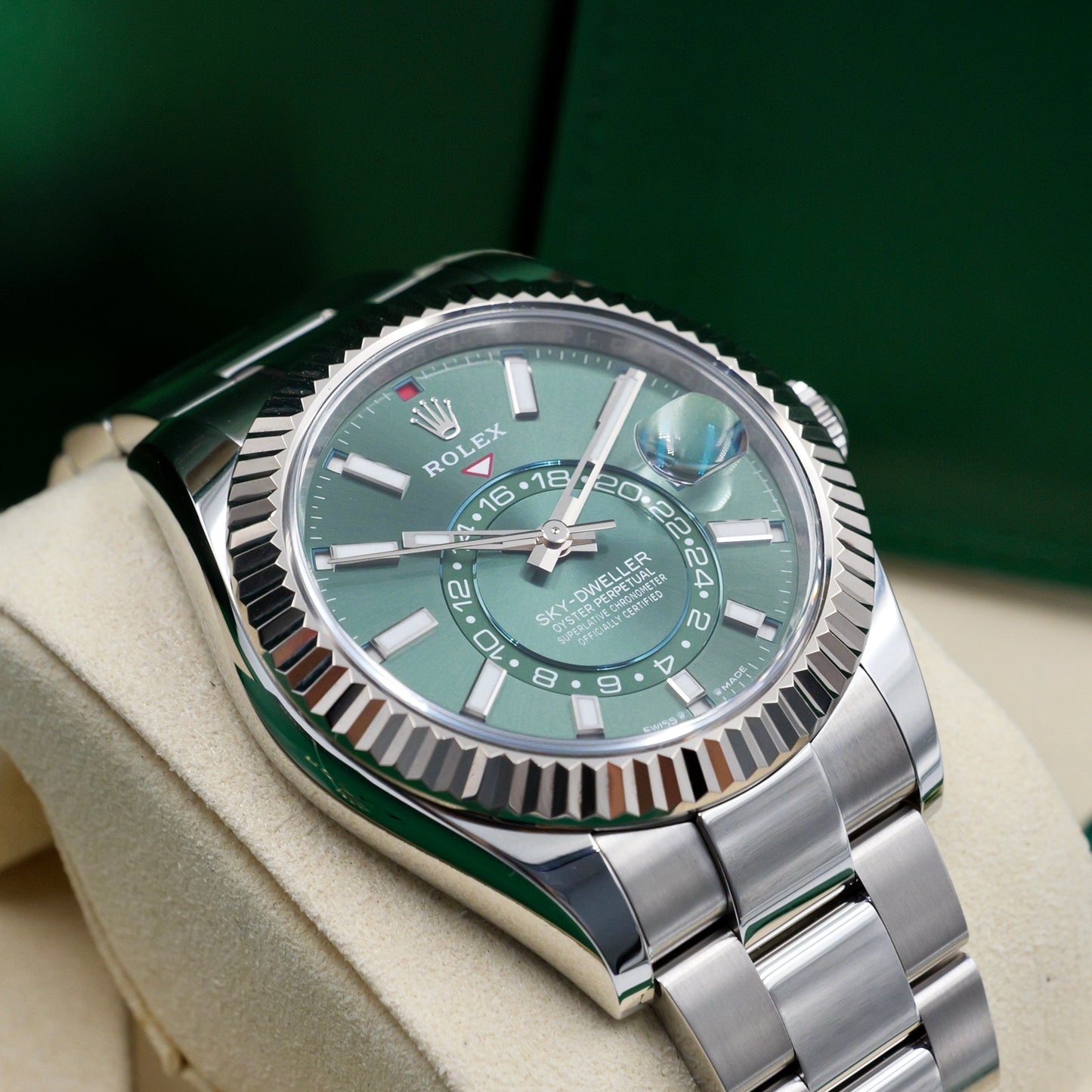 Rolex Sky-Dweller Green Dial Oyster Bracelet 336934 - Full Set (2025)