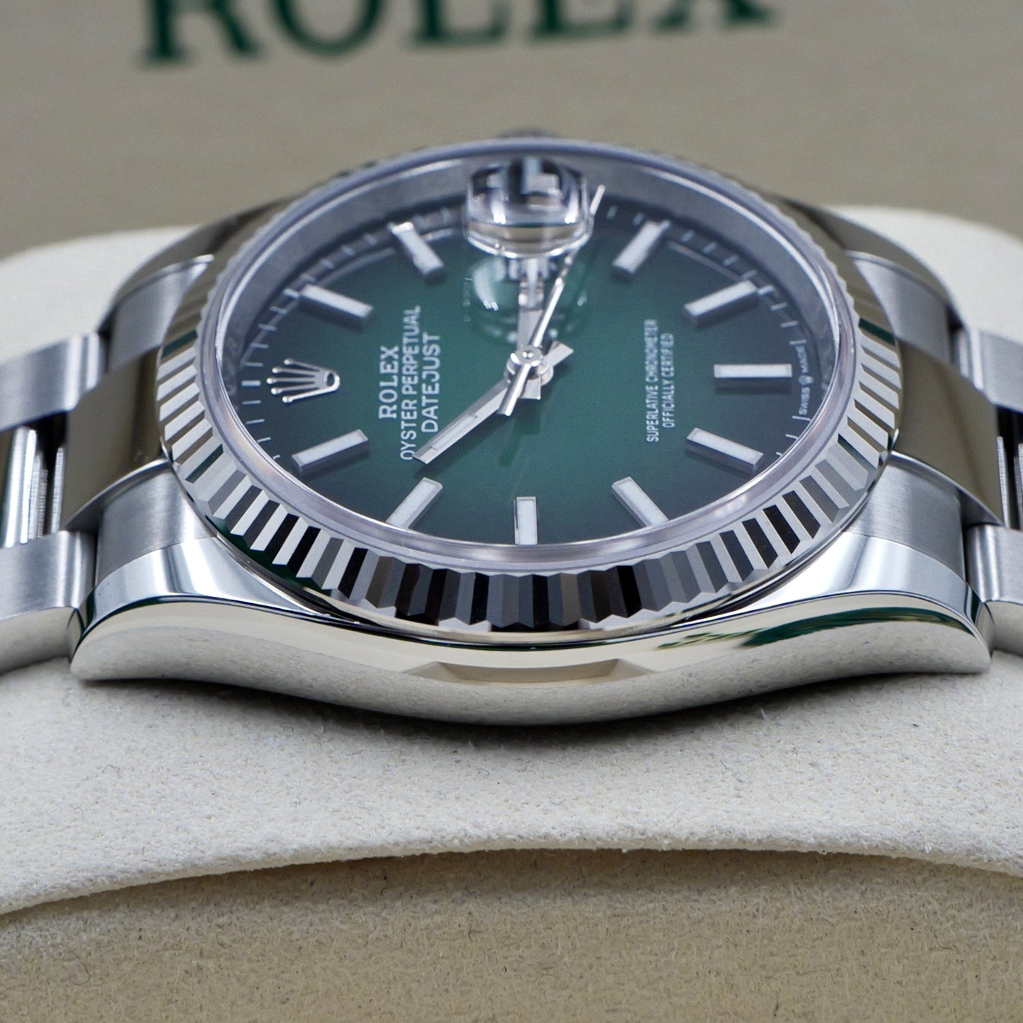 Rolex Datejust 36 Ombré Fluted Oyster 126234 - Full Set (2026)