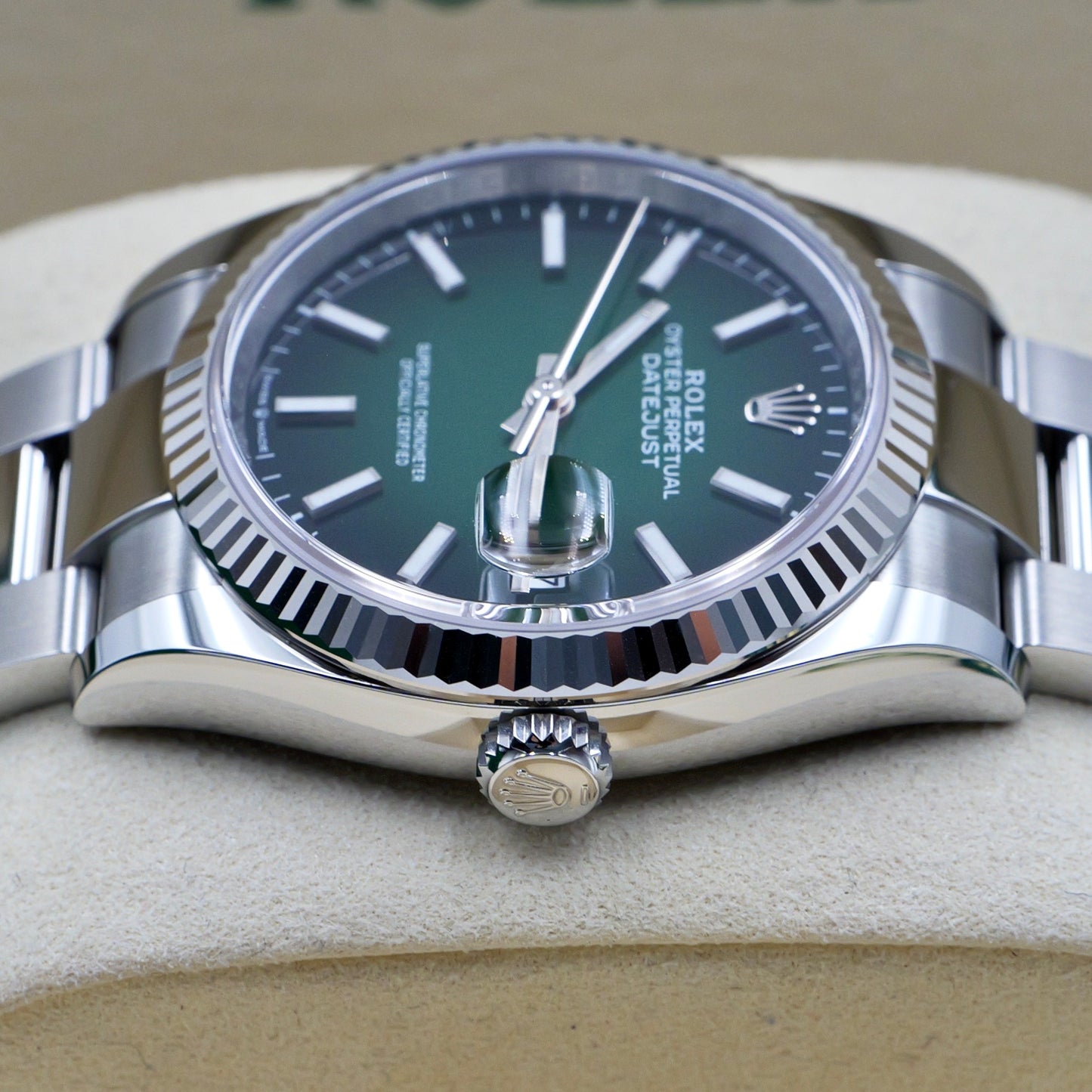 Rolex Datejust 36 Ombré Fluted Oyster 126234 - Full Set (2026)
